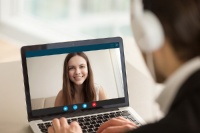 Artykuł 5 niezawodnych sposobów na naukę angielskiego przez Skype